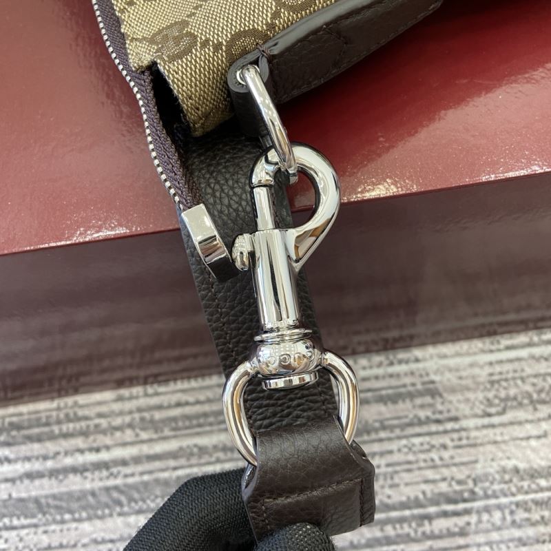 Gvc*1 padlock shoulder bags